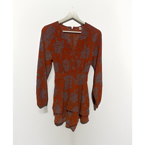 Unbranded Pants - Orange And Blue V Neck Baggy Sleeve Waist Tie Layered Ruffle Hem Shorts Romper S